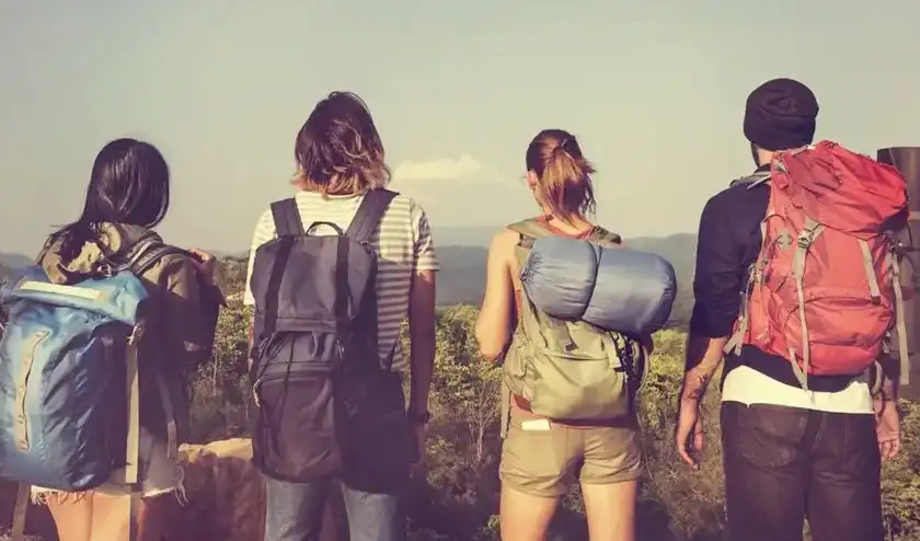 Quer viajar o mundo enquanto trabalha? Conheça as profissões ideais!